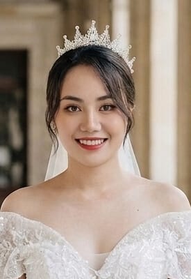 duduk tenang jemari tertaut 7 ezgif.com crop 1.jpg